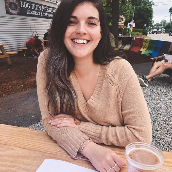 Meet your Posher, Jenna - Picture 1 of 1